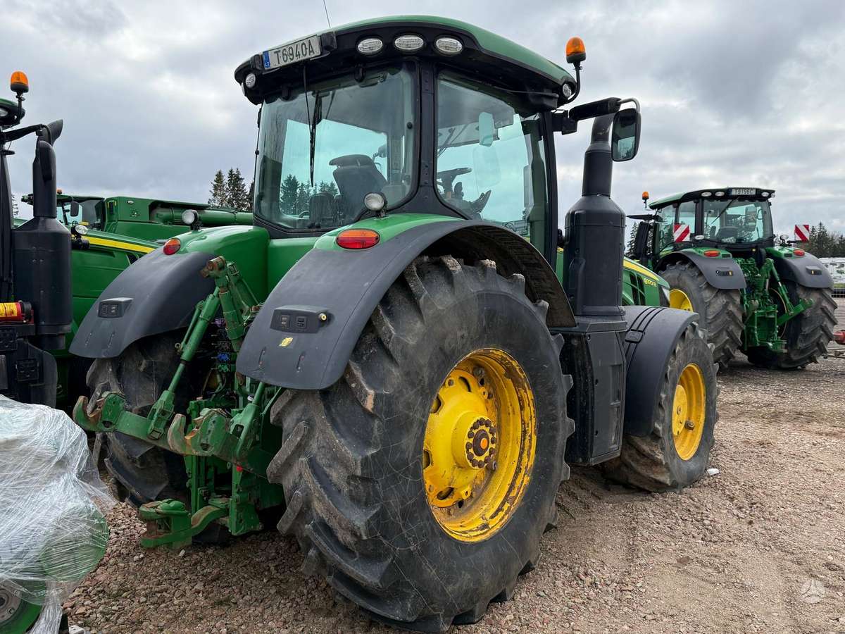 John Deere 8370R, traktori