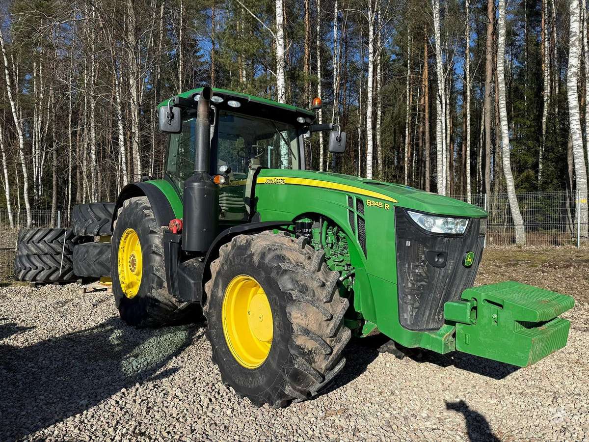John Deere 8345R, traktori