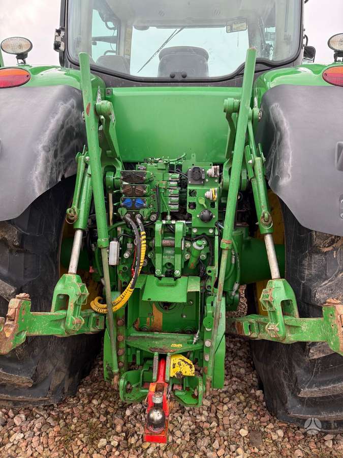 John Deere 7310R, tractors