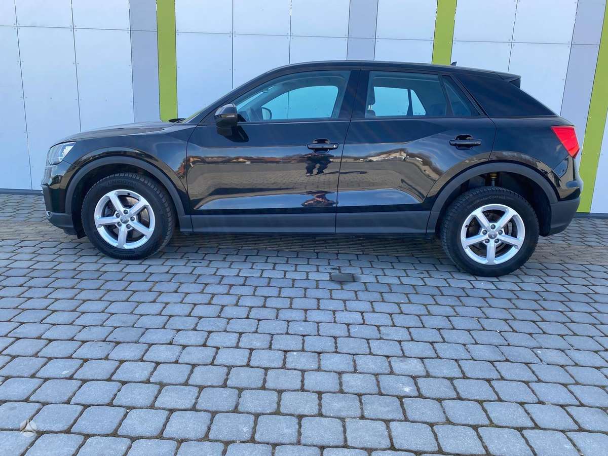 Audi Q2, 1.6 l., off-road / crossover