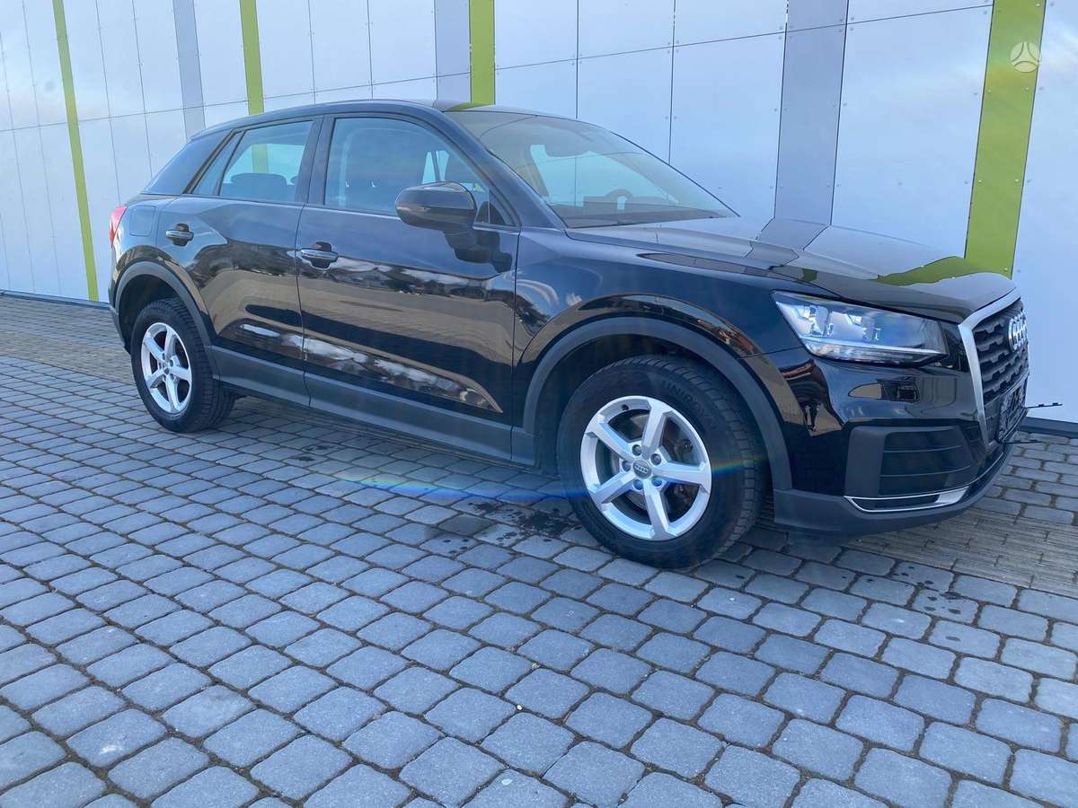 Audi Q2, 1.6 l., off-road / crossover