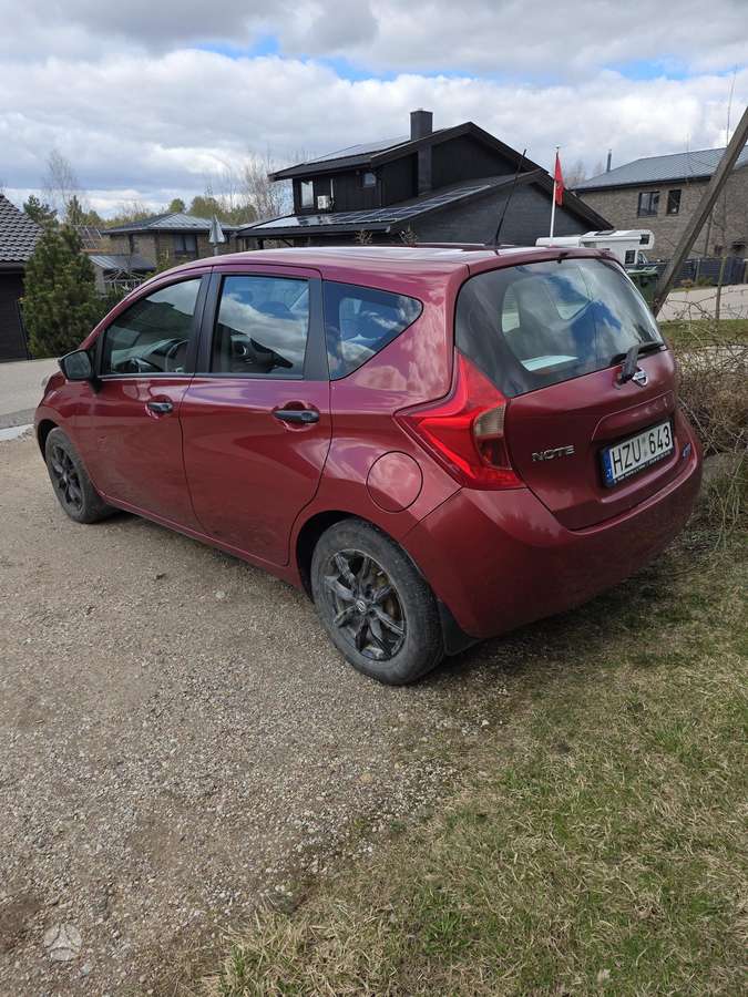 Nissan Note, 1.2 l., hatchback