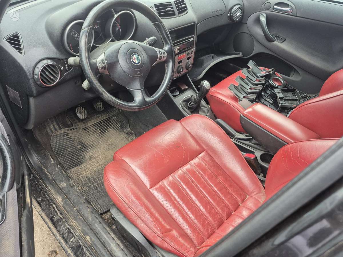 Alfa Romeo 147