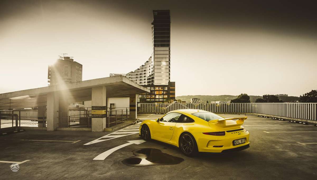 Porsche 911 - 2