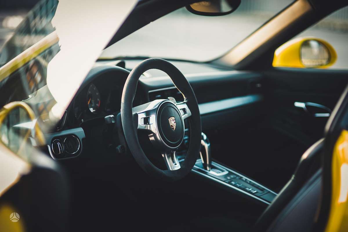 Porsche 911 - 9
