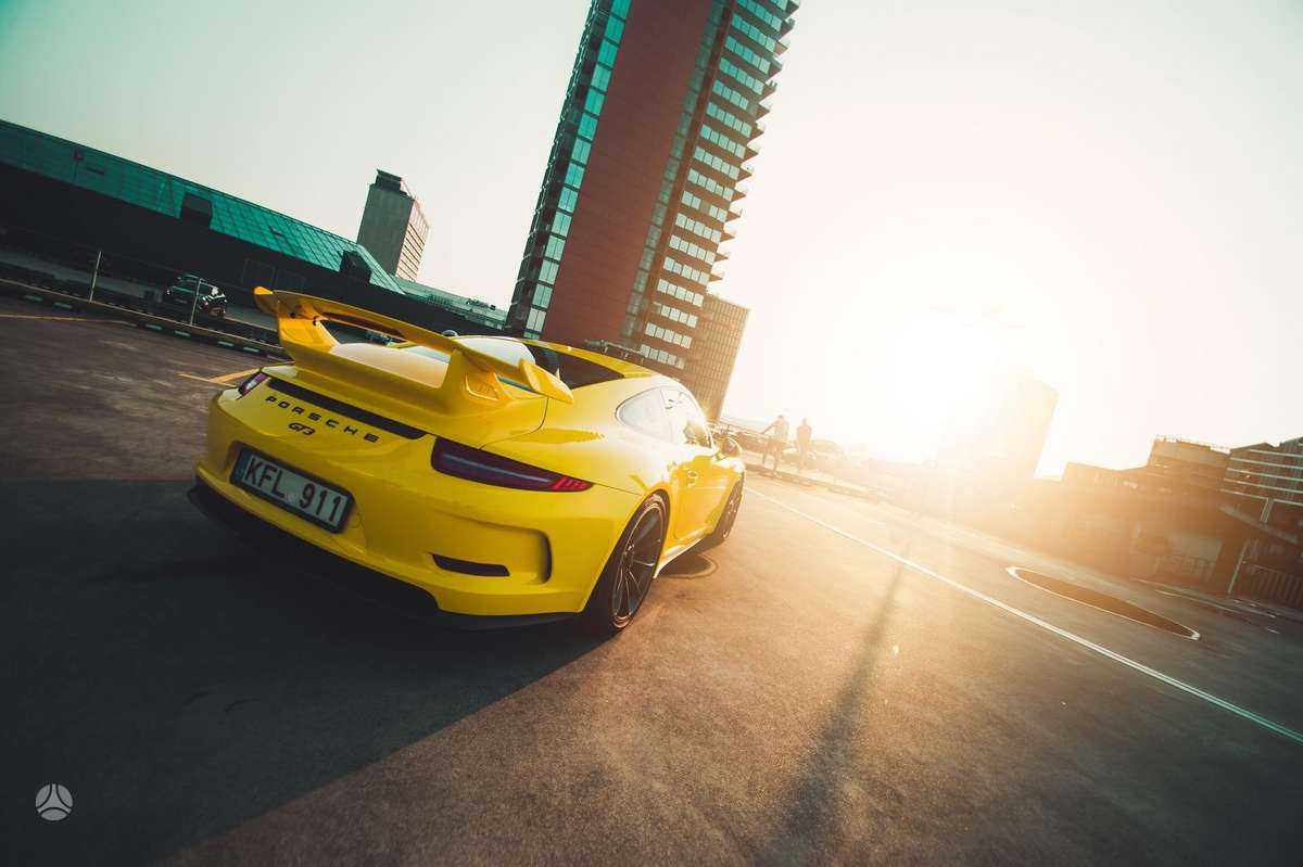 Porsche 911 - 10