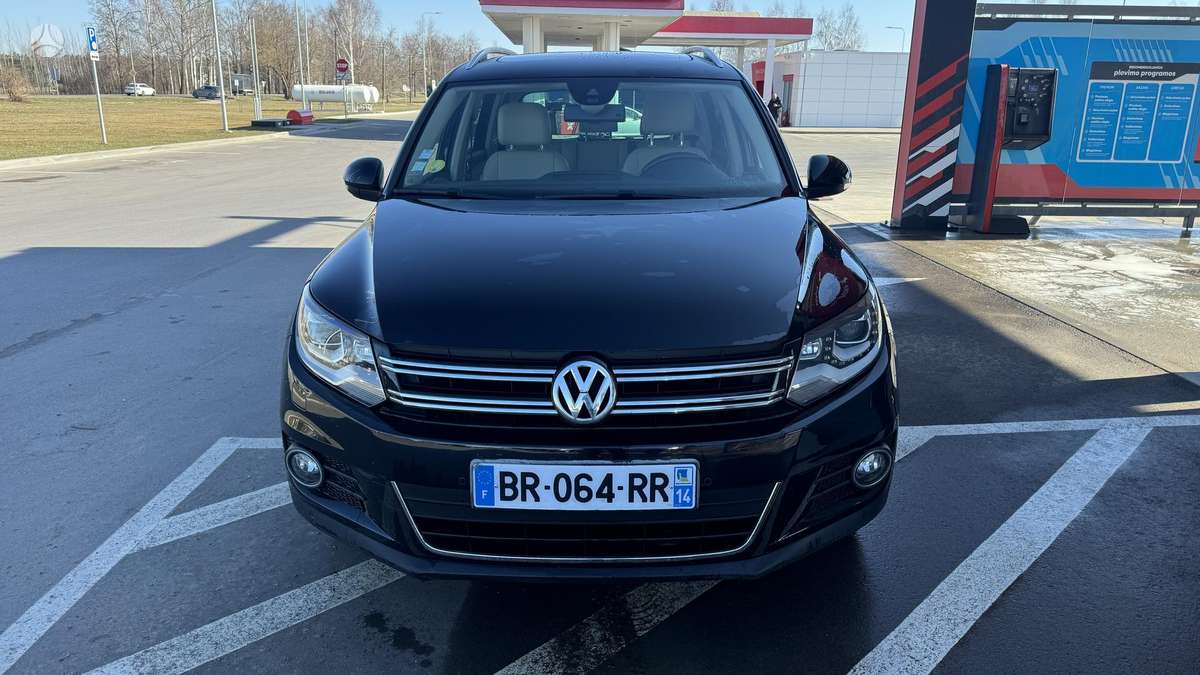 Volkswagen Tiguan, 2011