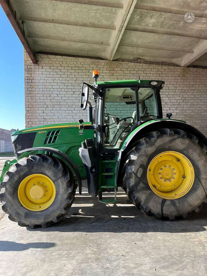 John Deere 6215R, тракторы