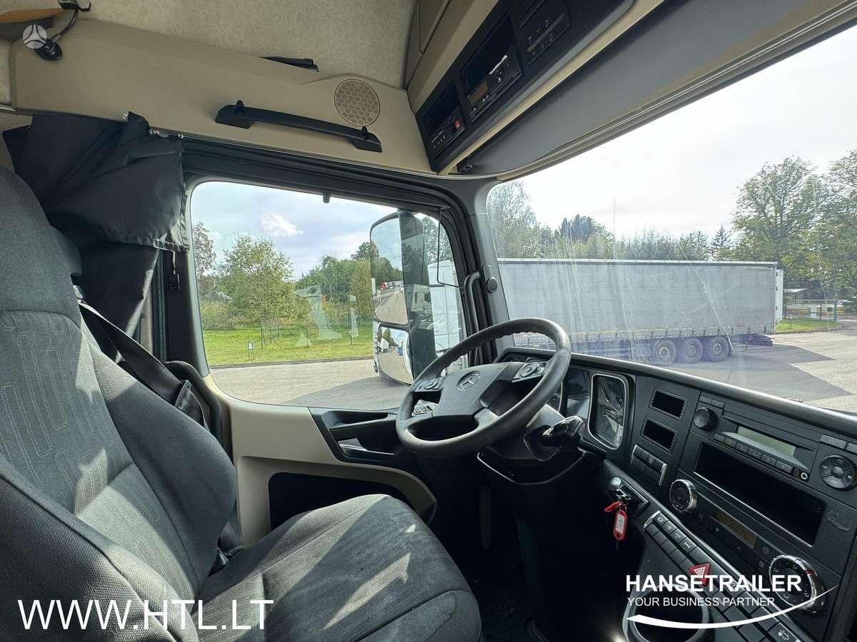 Mercedes-Benz Actros, double sleeper