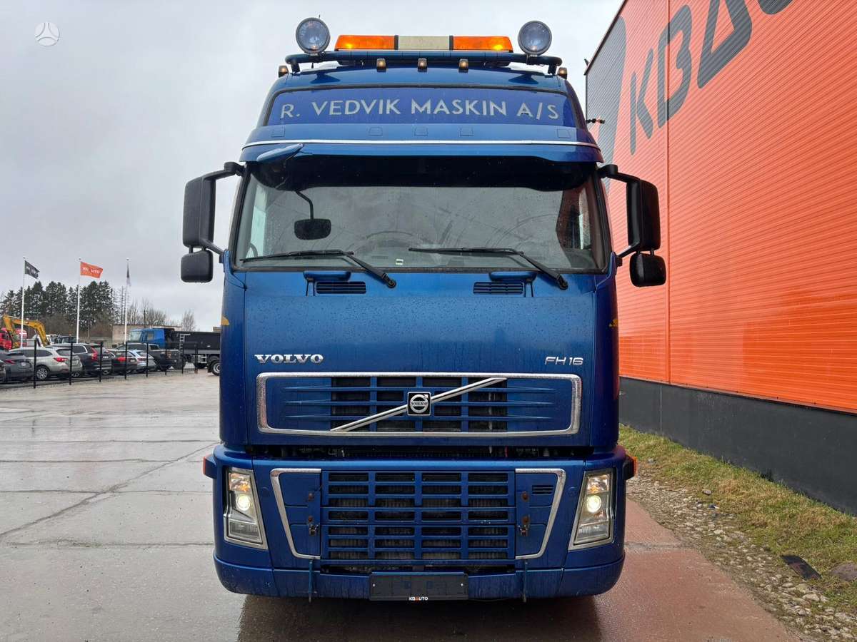 Volvo FH 16 660 6x4, single sleeper