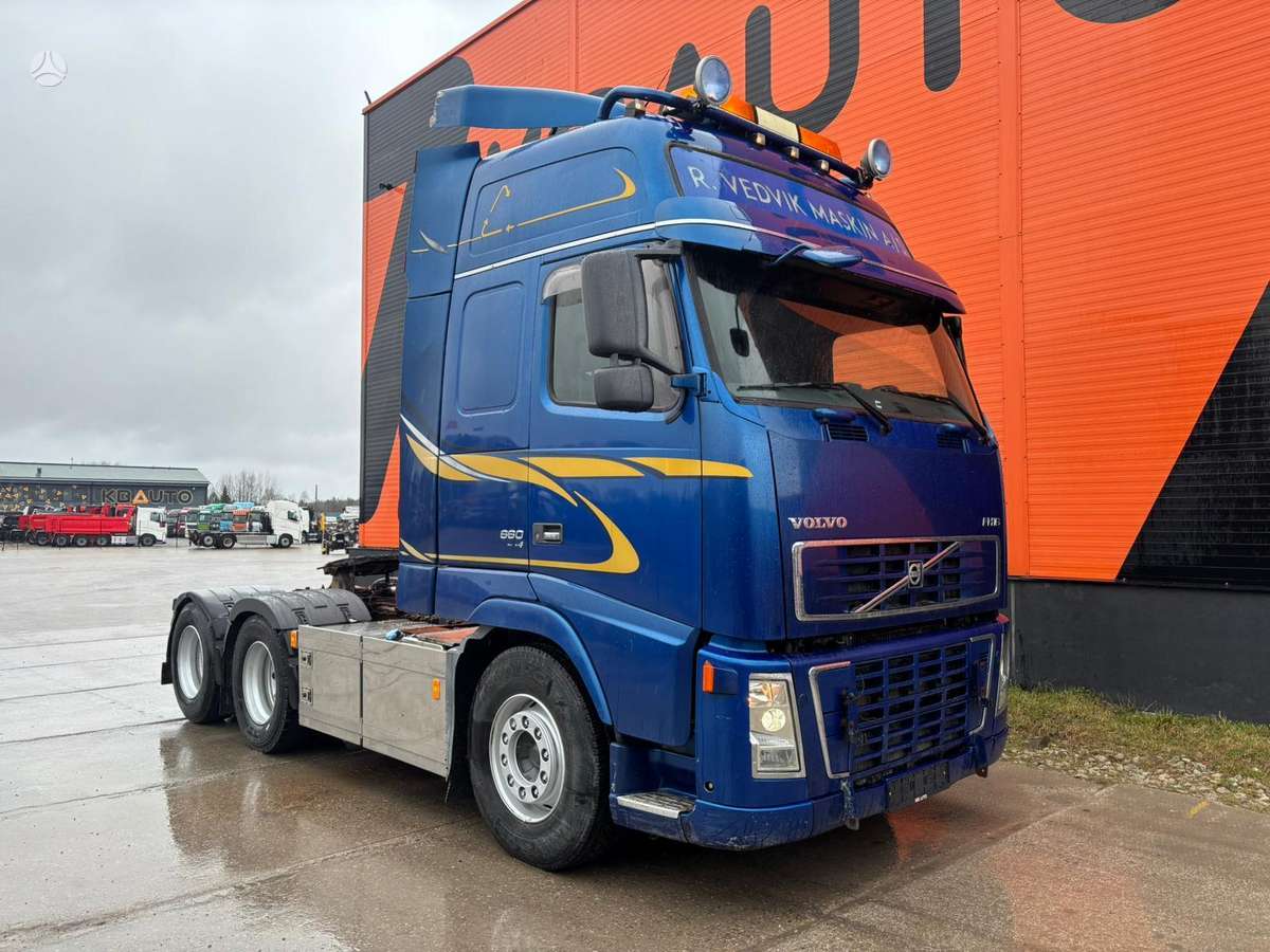 Volvo FH 16 660 6x4, single sleeper