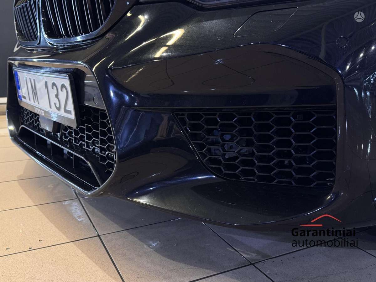BMW 520, 2.0 l., Седан