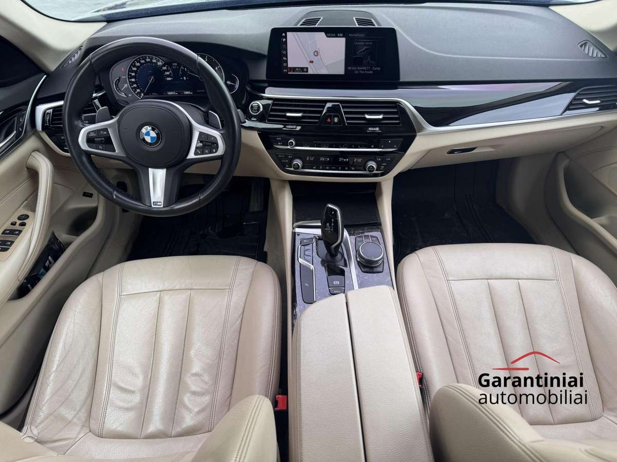 BMW 520, 2.0 l., Седан