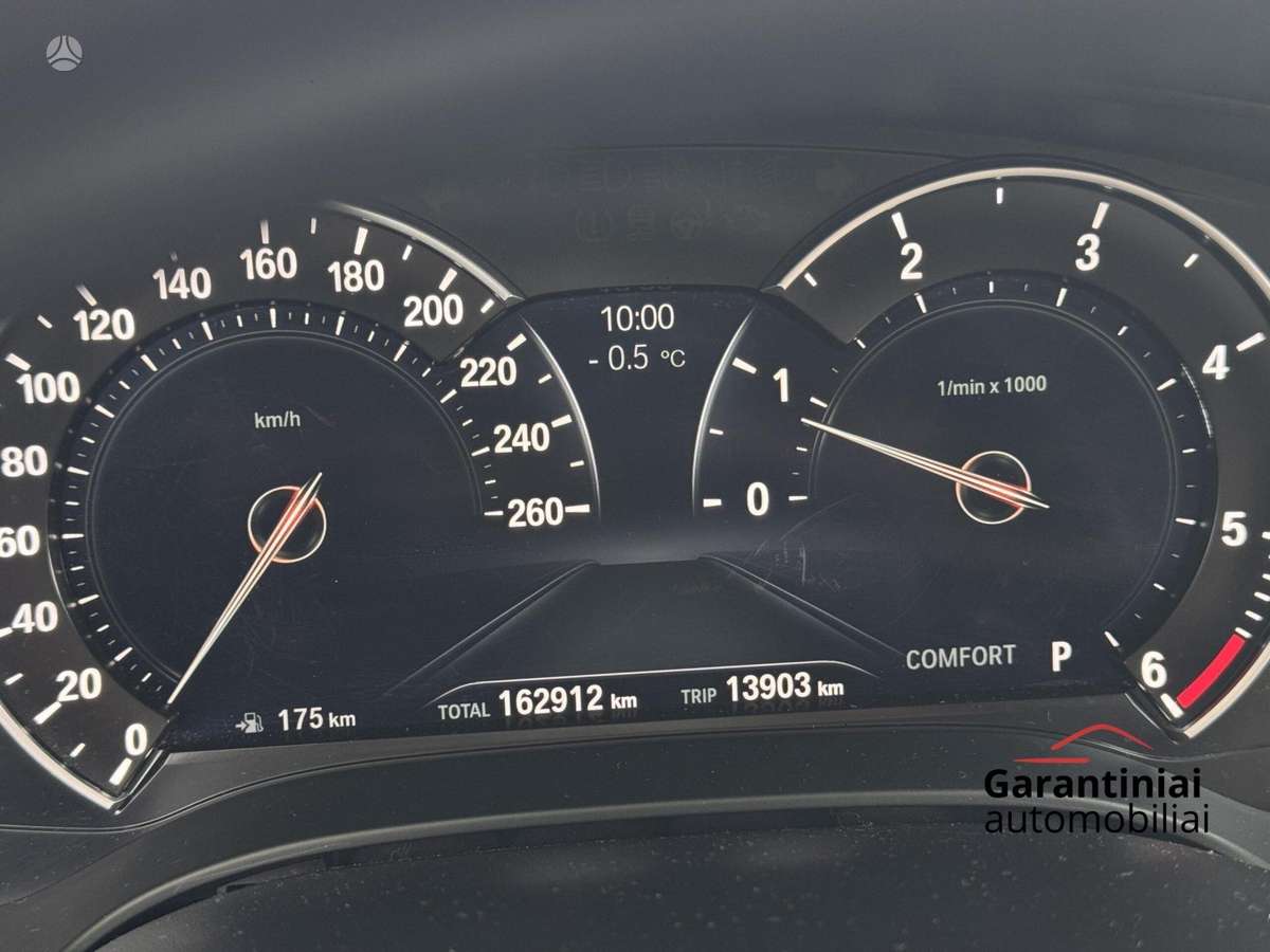 BMW 520, 2.0 l., Седан