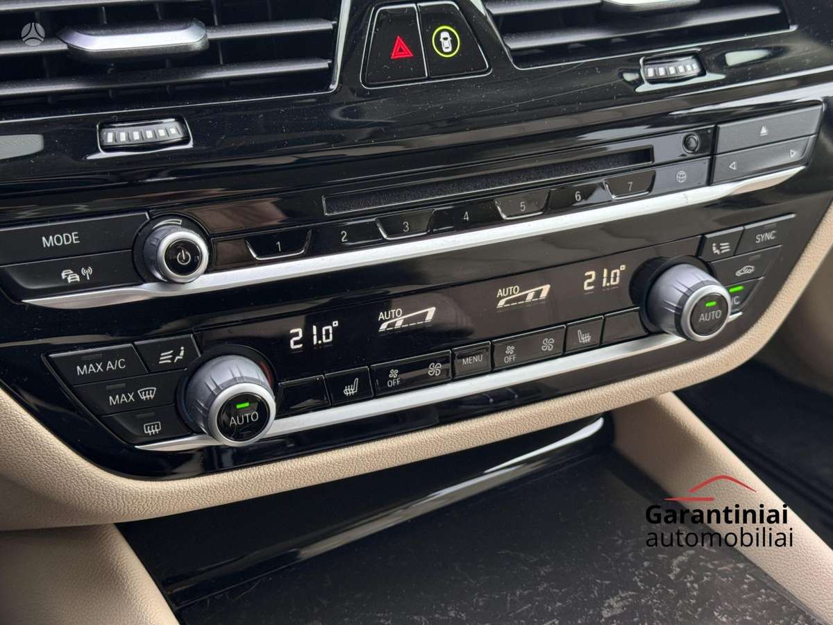 BMW 520, 2.0 l., Седан