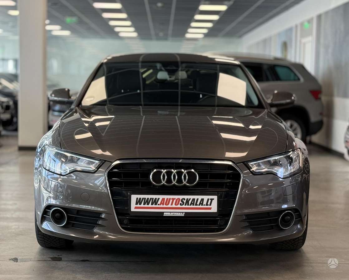 Audi A6, 2.0 l., Седан