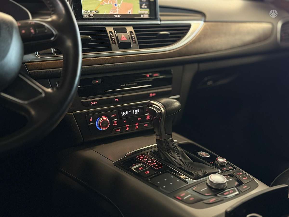 Audi A6, 2.0 l., Седан
