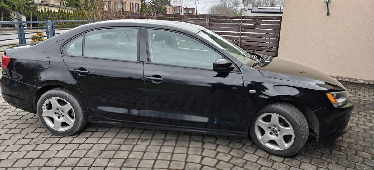 Volkswagen Jetta, 2013