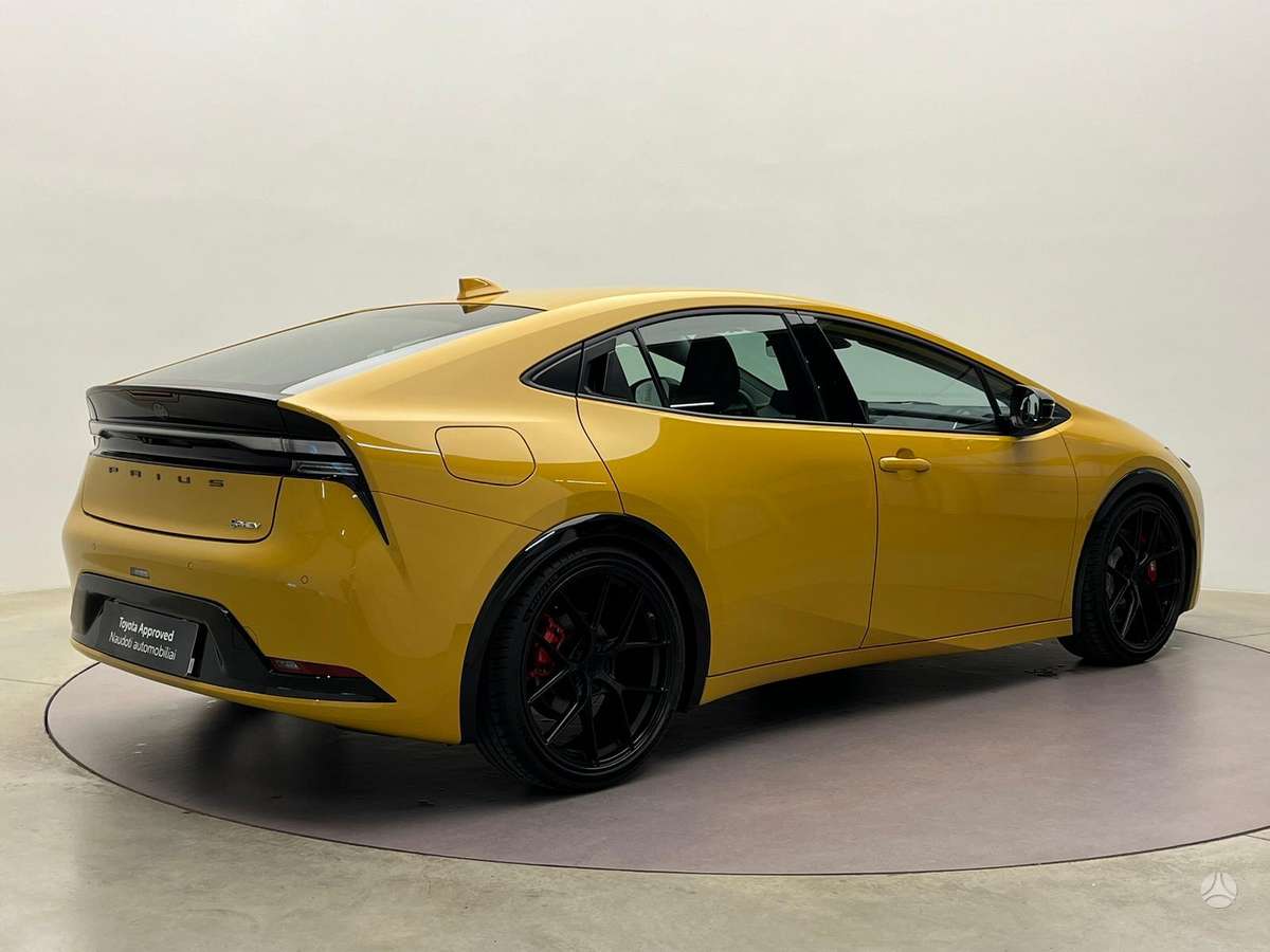 Toyota Prius - 8