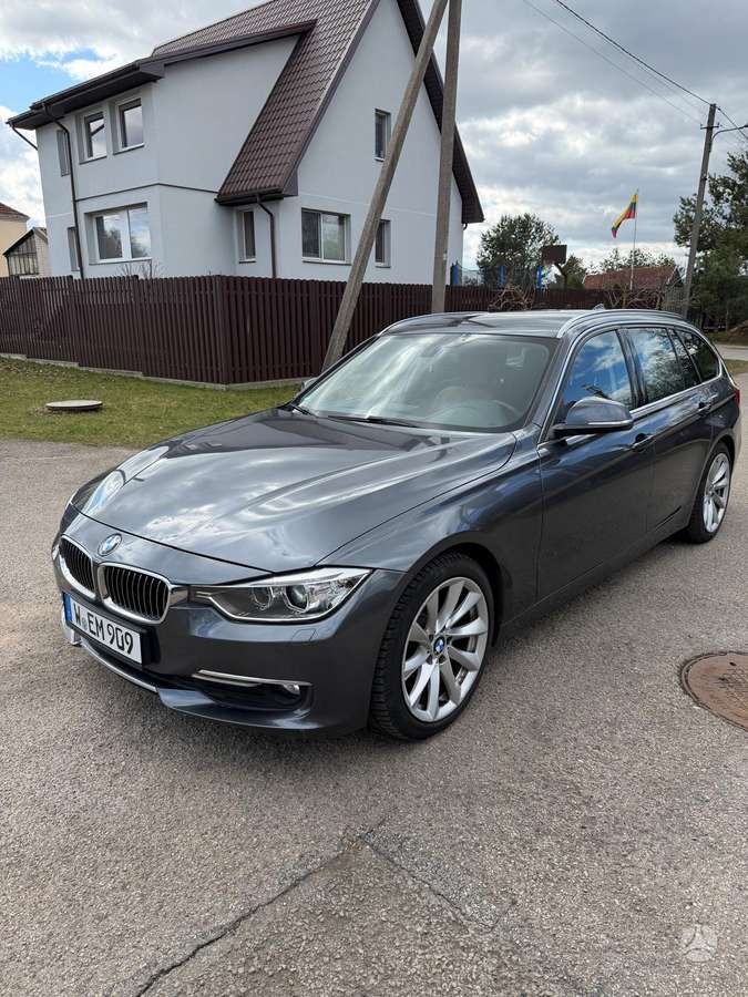 BMW 320, 2013