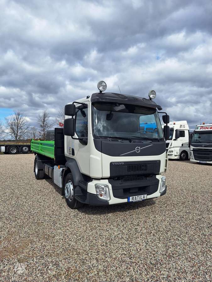 Volvo FL 210, самосвалы