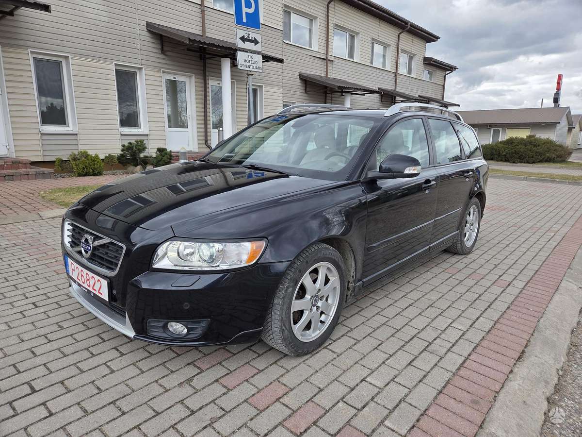 Volvo V50, 2011
