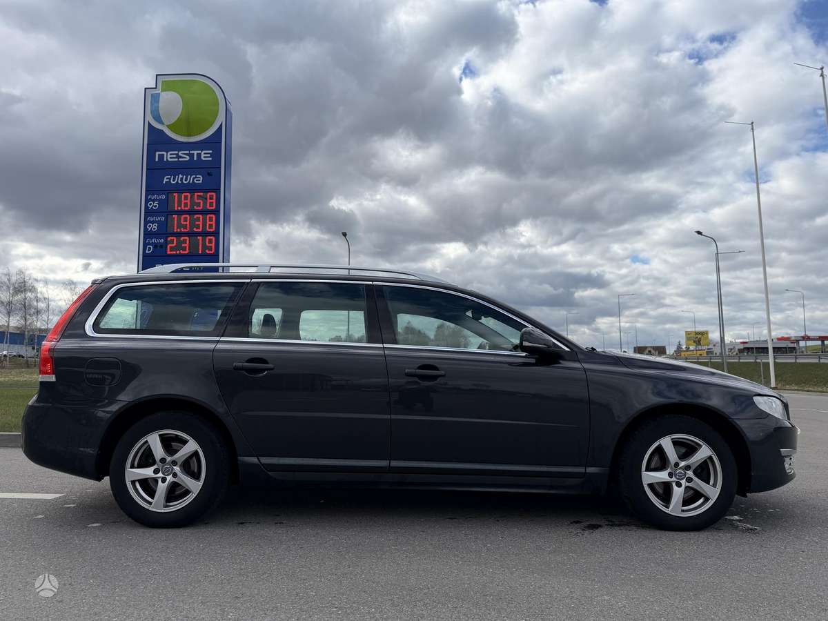 Volvo V70, 2.0 l., Универсал