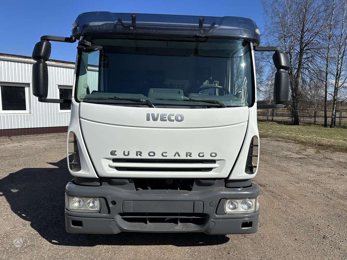 Iveco 150E, dumpers with crane