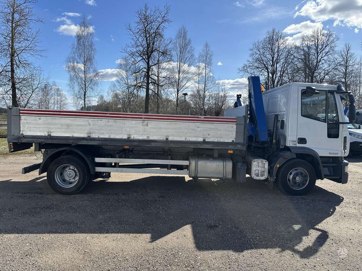 Iveco 150E, dumpers with crane