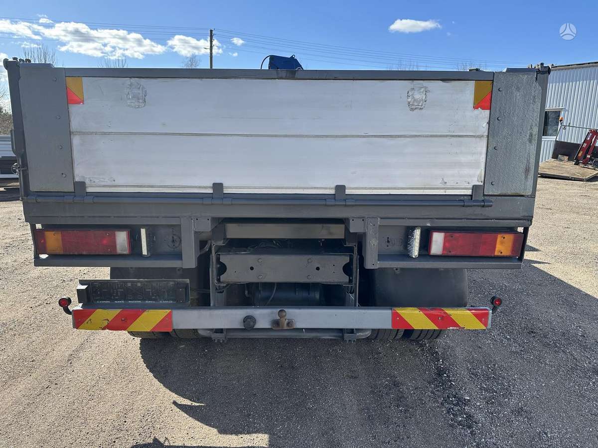 Iveco 150E, самосвалы с краном