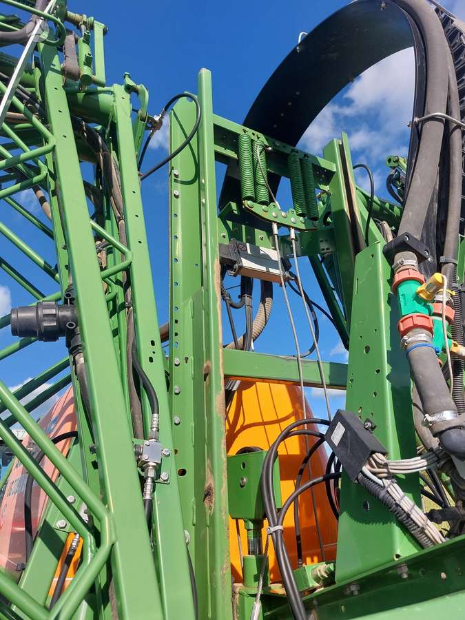 Amazone UG 3000, sprayers