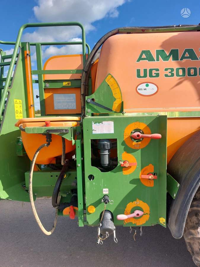 Amazone UG 3000, sprayers