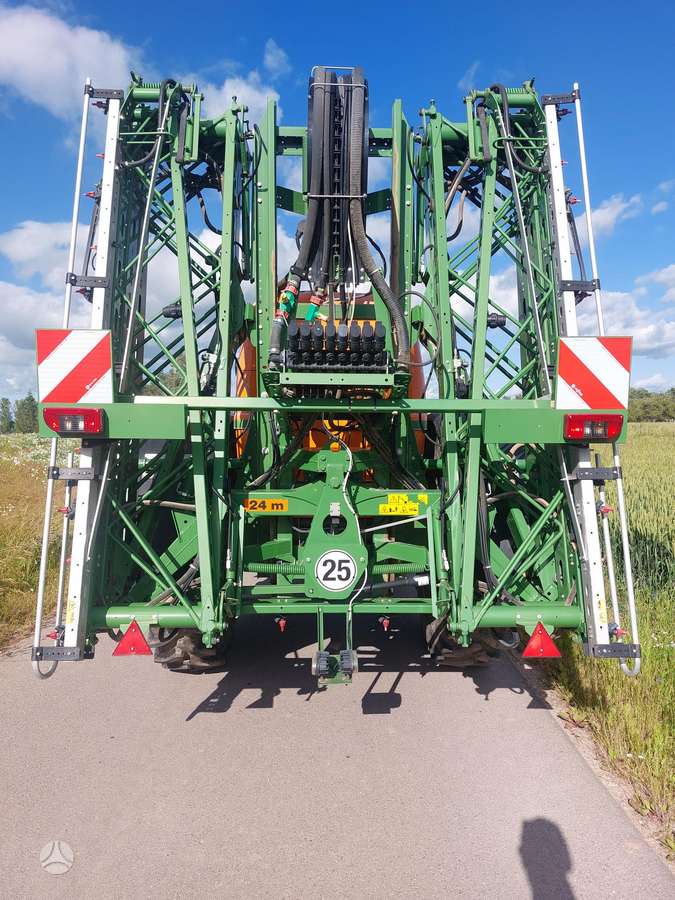 Amazone UG 3000, разбрызгиватели