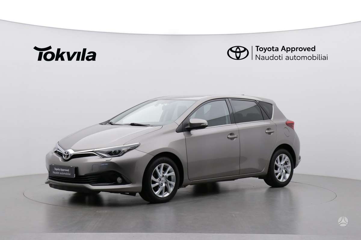 Toyota Auris, 2015