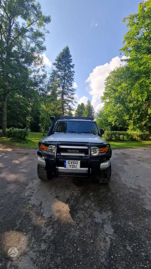 Toyota FJ Cruiser - 3
