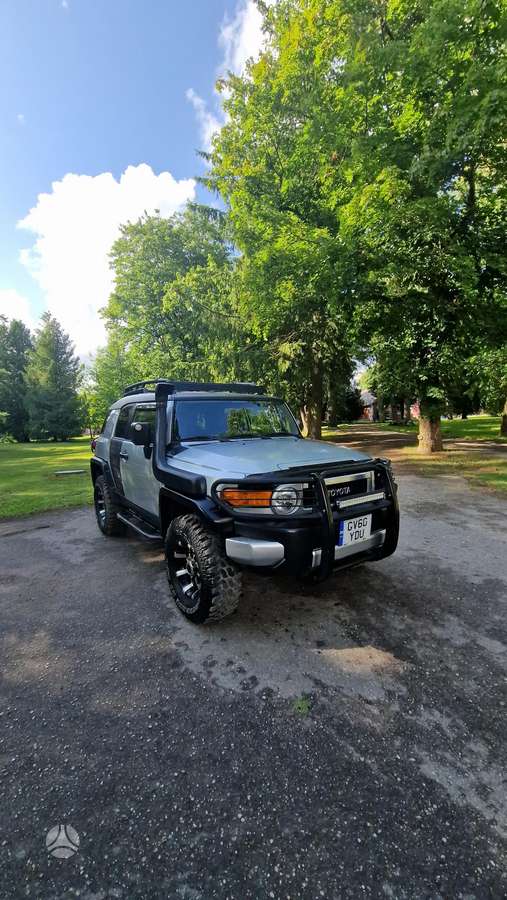 Toyota FJ Cruiser - 6