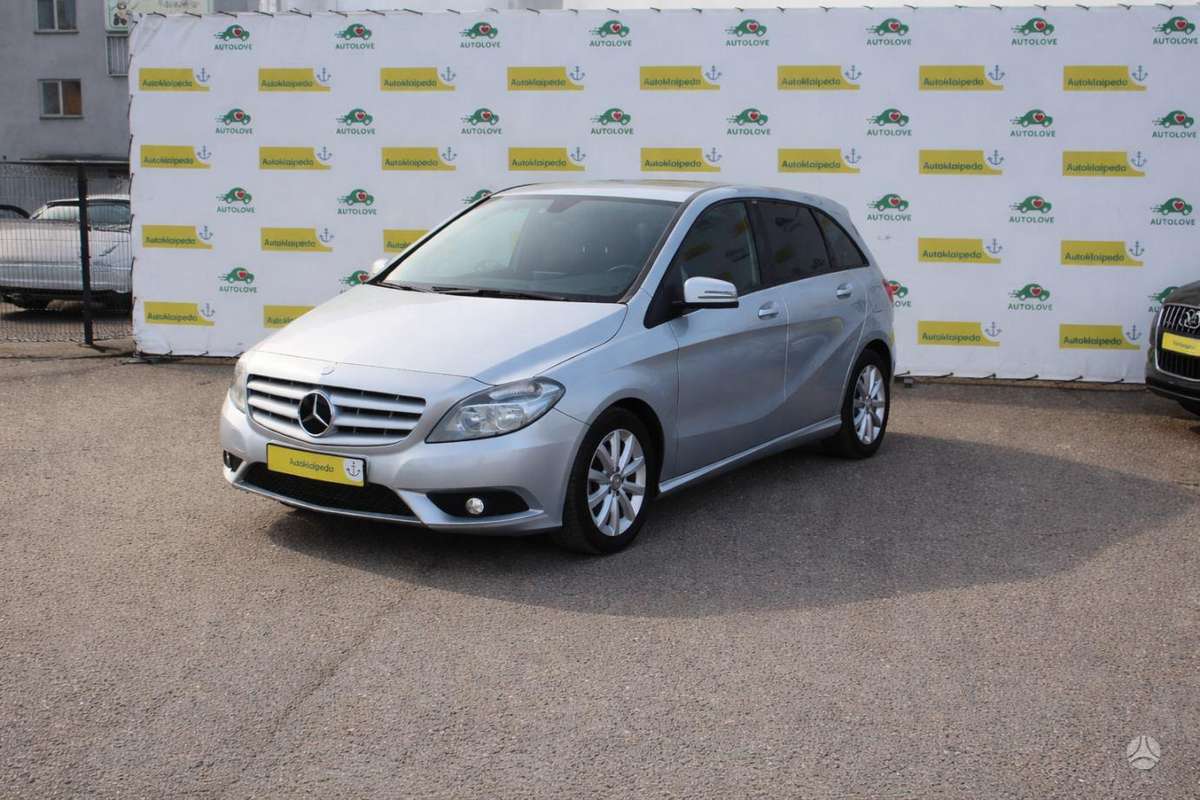 Mercedes-Benz B180, 2014