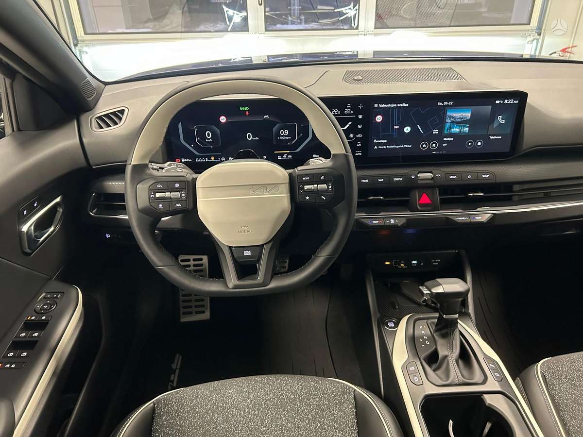 Kia K4, 1.6 l., Хэтчбек