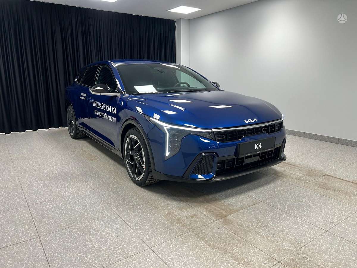 Kia K4, 1.6 l., Хэтчбек