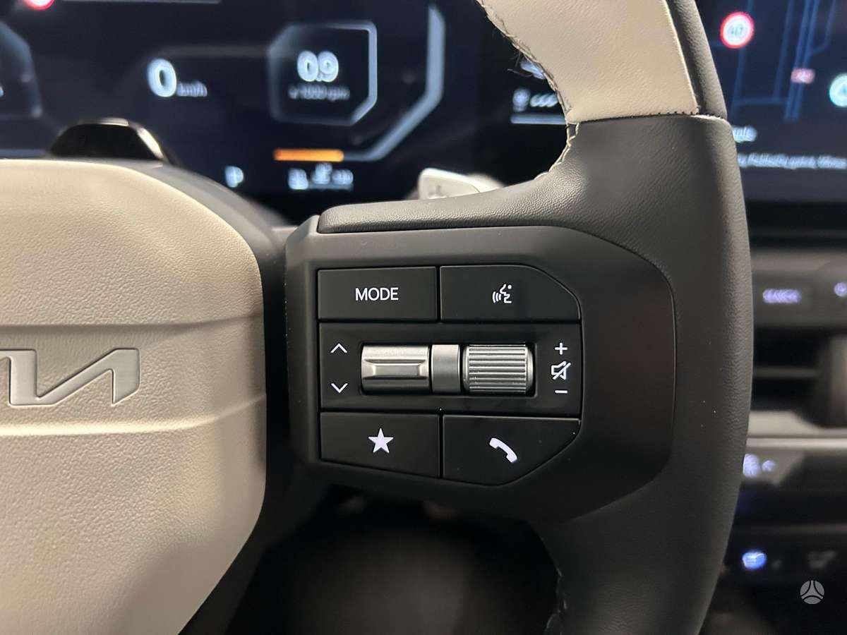 Kia K4, 1.6 l., Хэтчбек