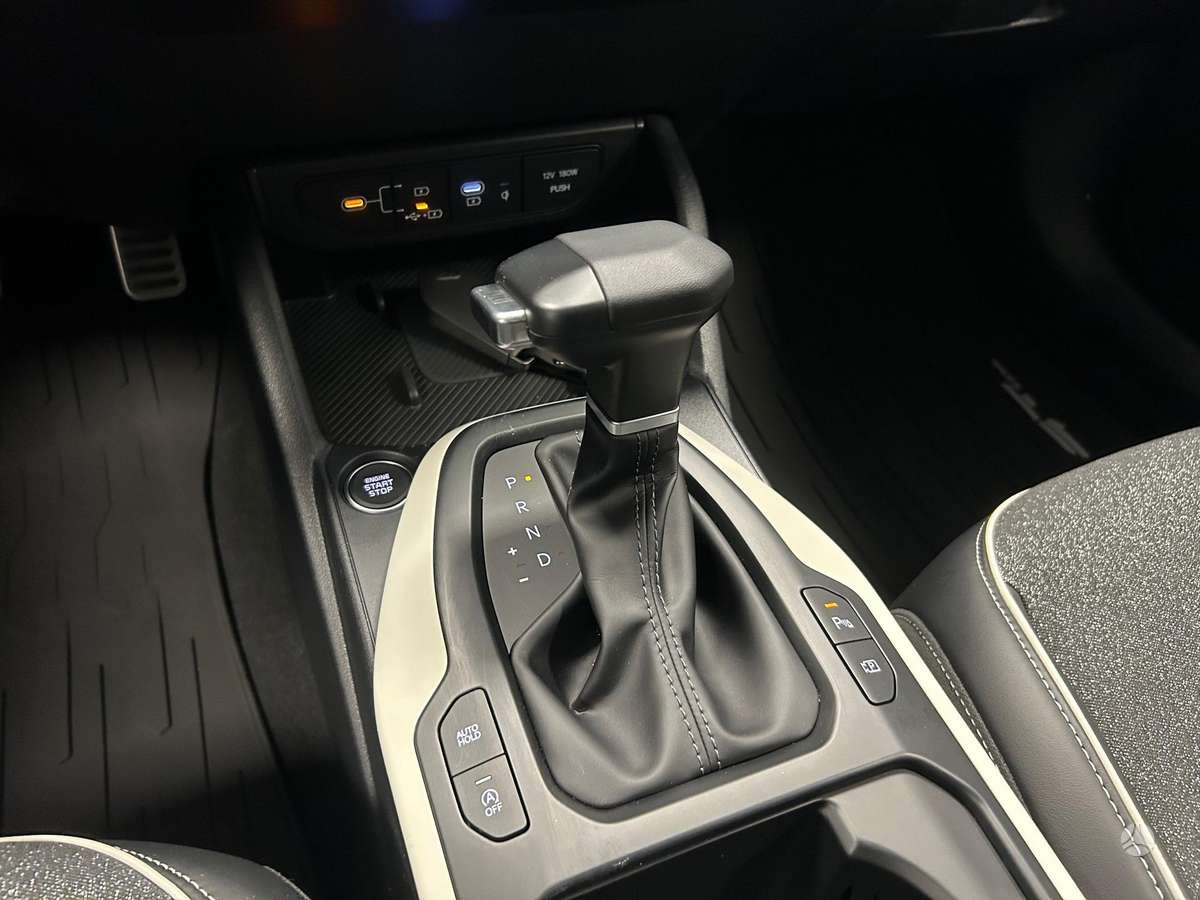Kia K4, 1.6 l., Хэтчбек