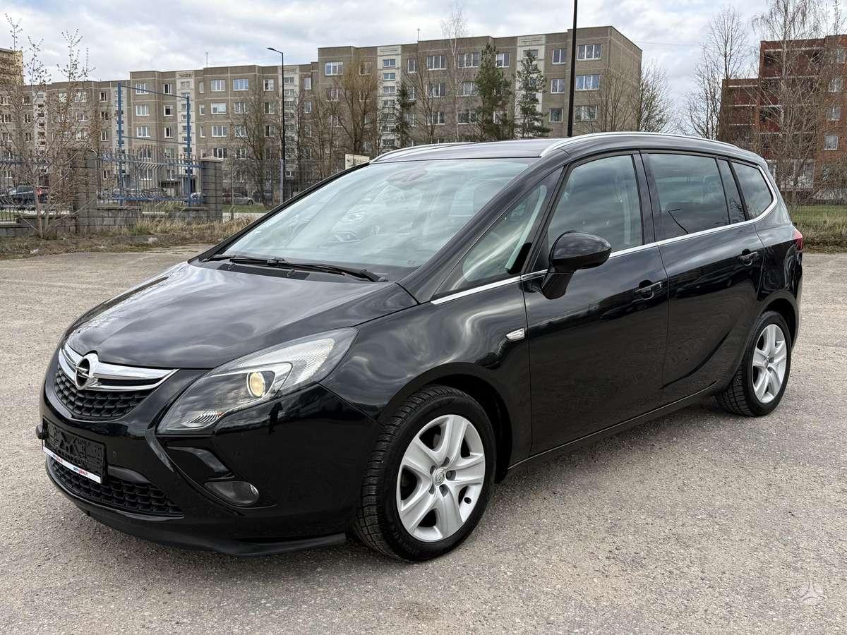 Opel Zafira, 2015