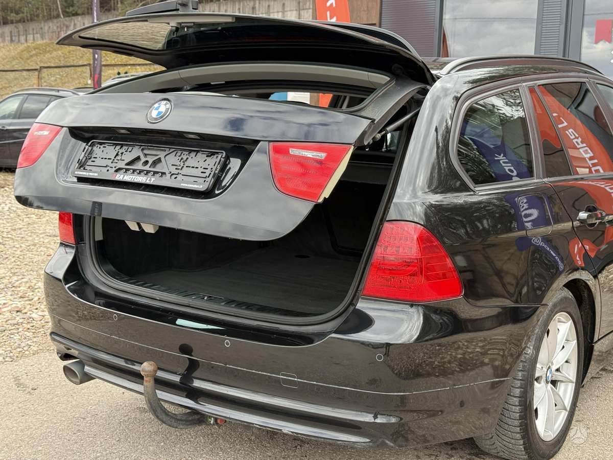 BMW 320, 2.0 l., universalas