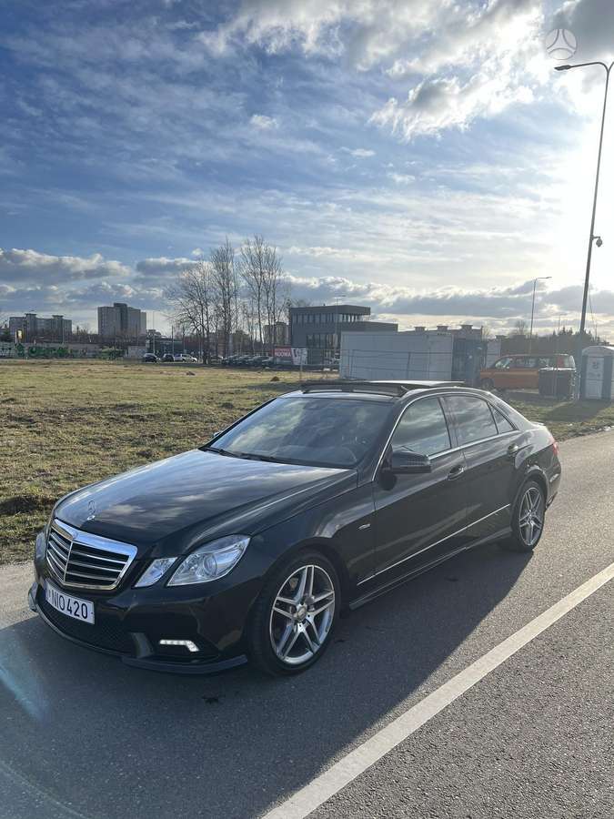 Mercedes-Benz E350, 2009