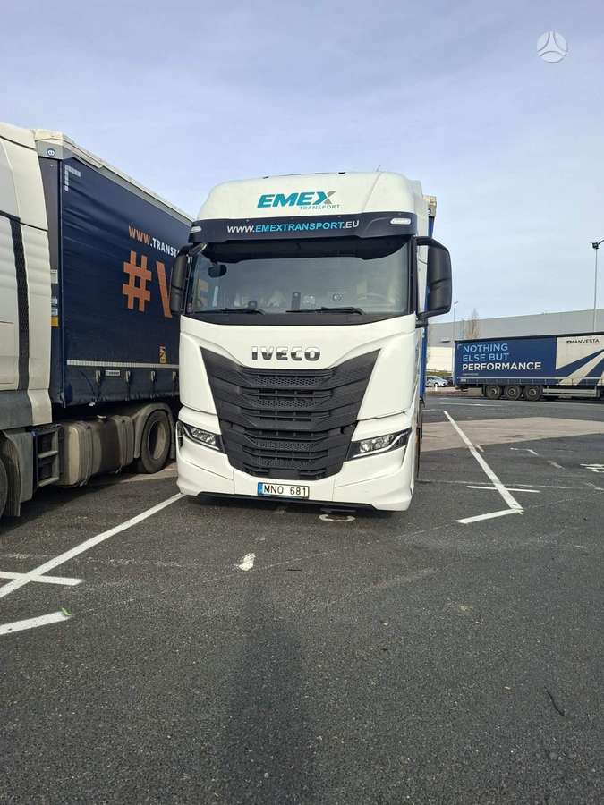 Iveco S-Way, double sleeper