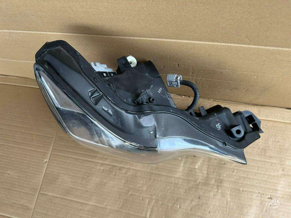 Lexus IS 300h, 8114553711, lights