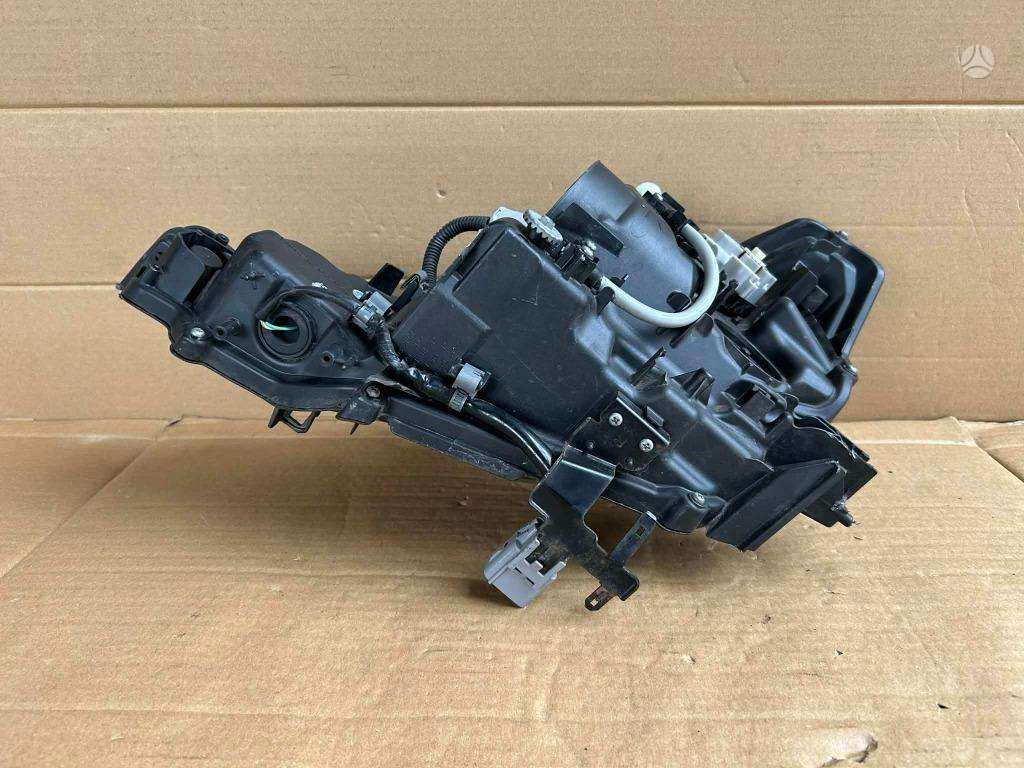 Lexus IS 300h, 8114553711, фары