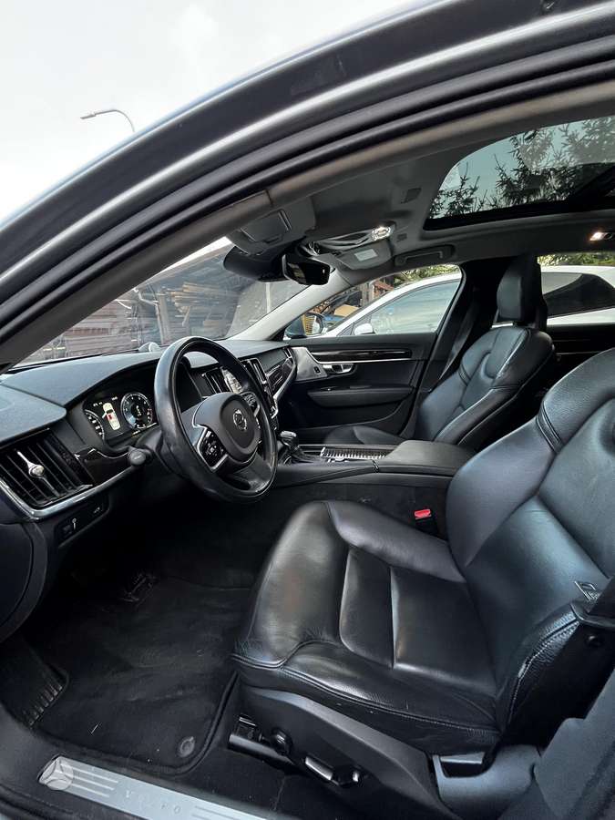 Volvo S90, 2.0 l., Седан