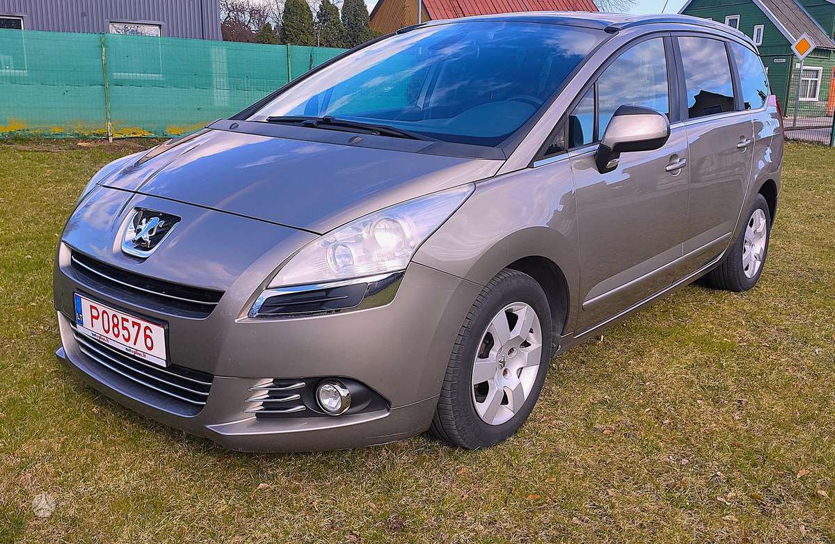 Peugeot 5008, 2013