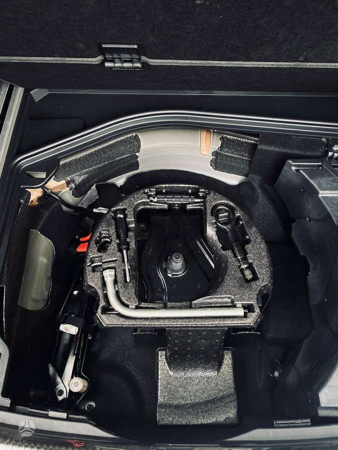 Audi A6, 3.0 l., universalas